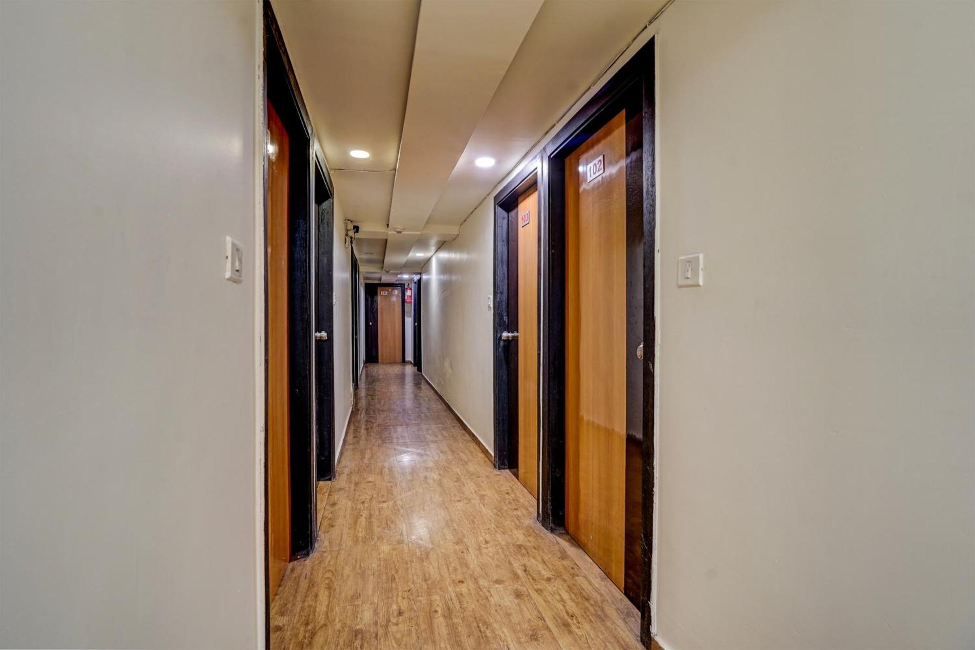 OYO 81037 Hotel Palak Ahmedabad Exterior foto